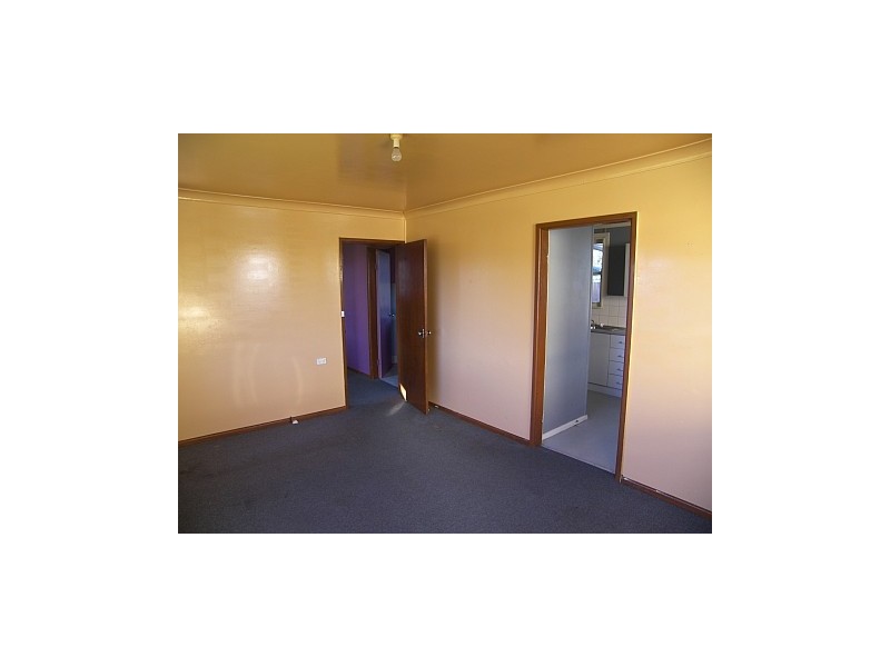 516 Northcliffe Drive, Berkeley NSW 2506