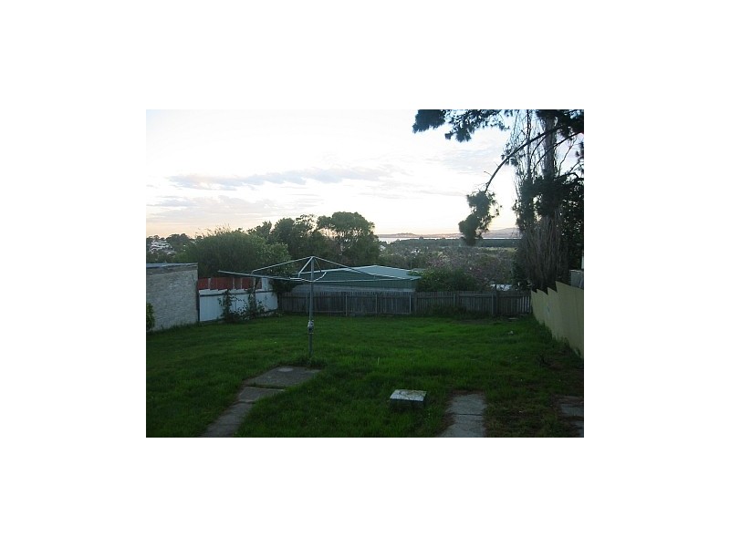 57 Nottingham Street, Berkeley NSW 2506