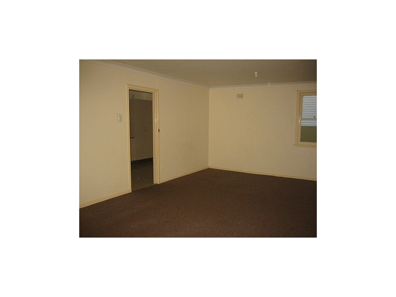 57 Nottingham Street, Berkeley NSW 2506