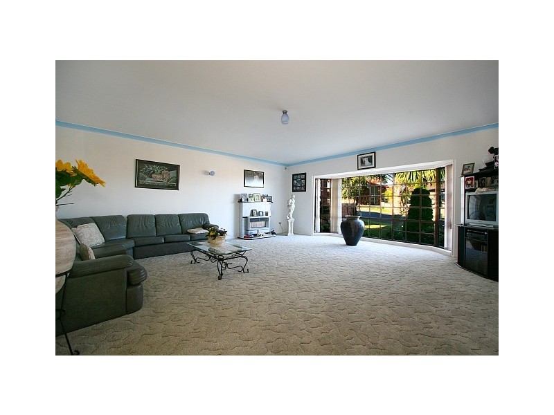 68 Shearwater Drive, Berkeley NSW 2506