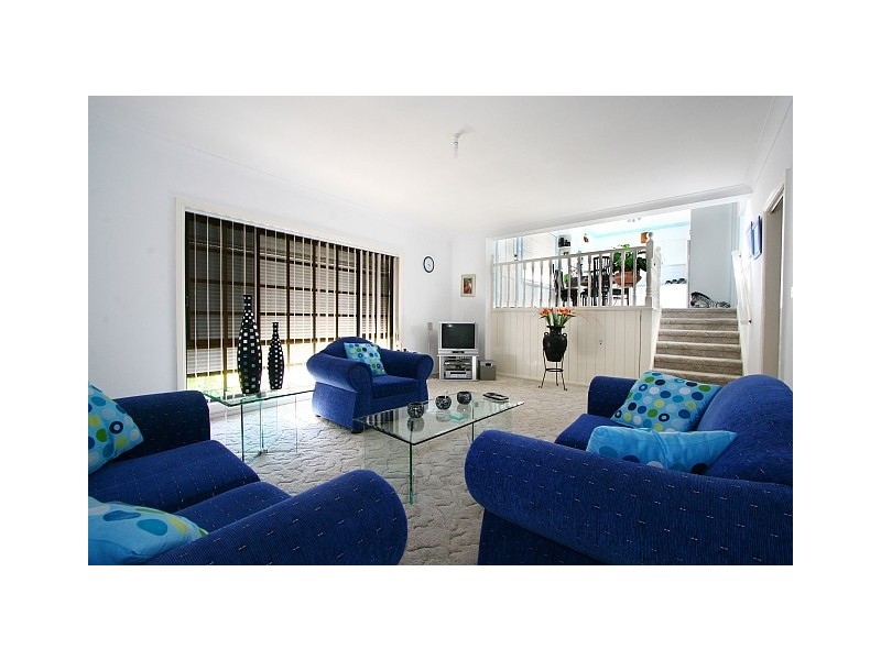68 Shearwater Drive, Berkeley NSW 2506