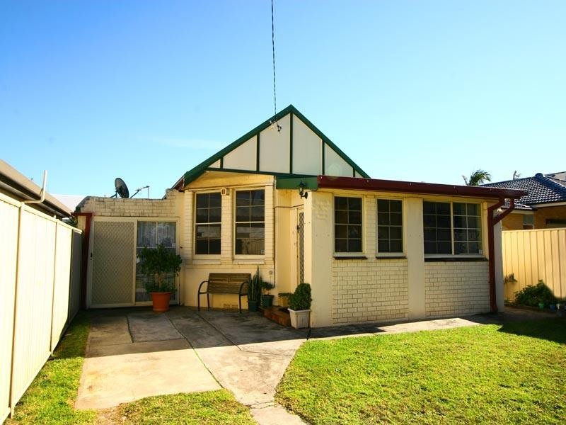 5 View Street, Lake Illawarra NSW 2528