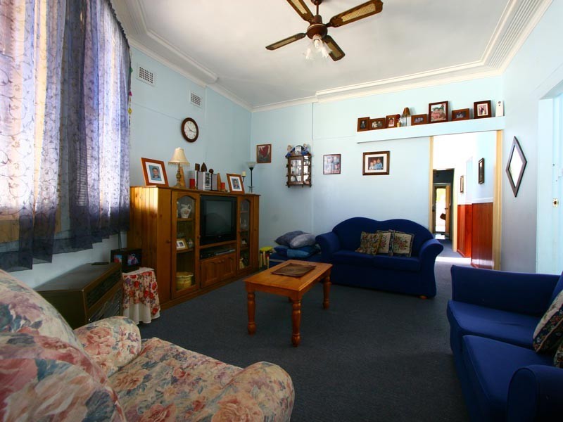 5 View Street, Lake Illawarra NSW 2528