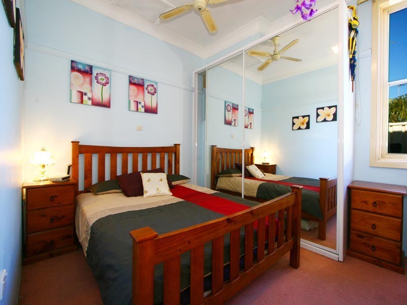 5 View Street, Lake Illawarra NSW 2528