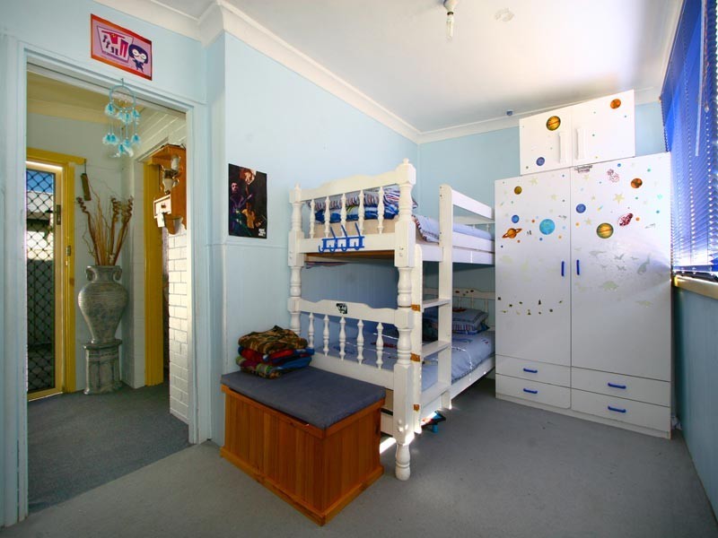 5 View Street, Lake Illawarra NSW 2528