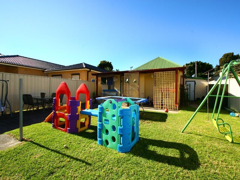 5 View Street, Lake Illawarra NSW 2528