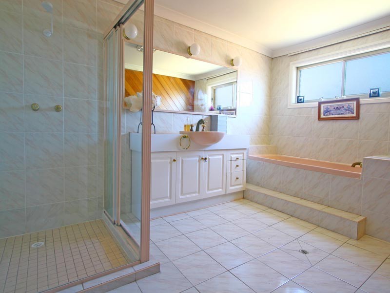 46 Osborne Parade, Warilla NSW 2528