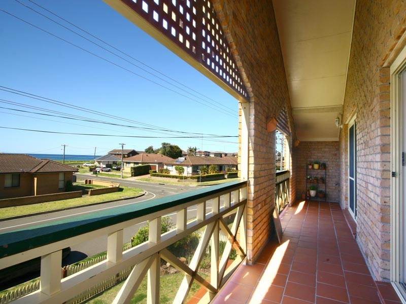 46 Osborne Parade, Warilla NSW 2528