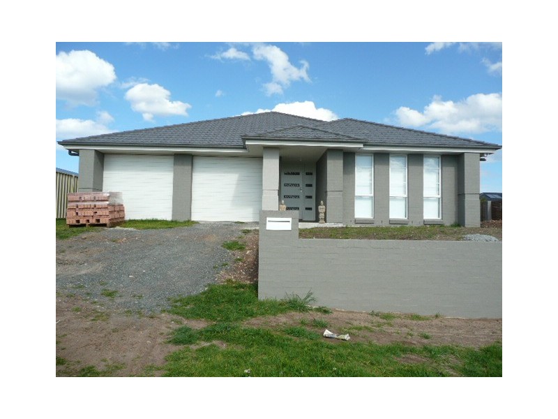 2 Bedarra Court, Shell Cove NSW 2529