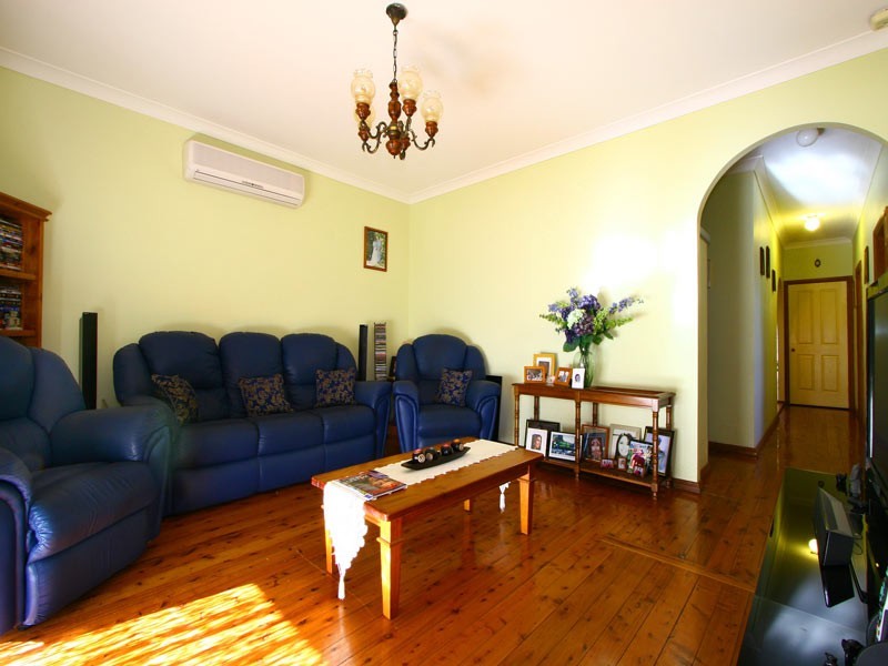 2 Parkes Street, Port Kembla NSW 2505