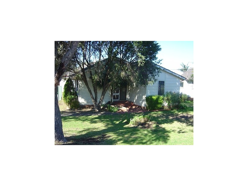 49 Leawarra Avenue, Barrack Heights NSW 2528