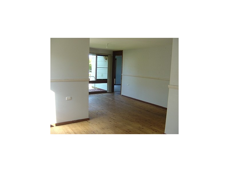 49 Leawarra Avenue, Barrack Heights NSW 2528