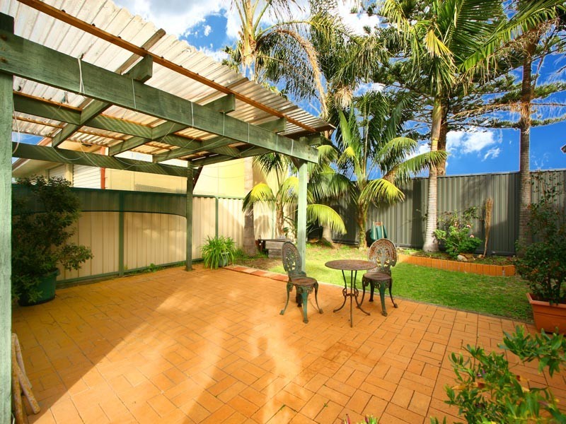 130 Osborne Parade, Warilla NSW 2528