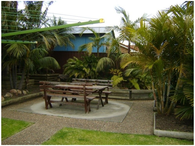 16 Pioneer Drive, Blackbutt NSW 2529