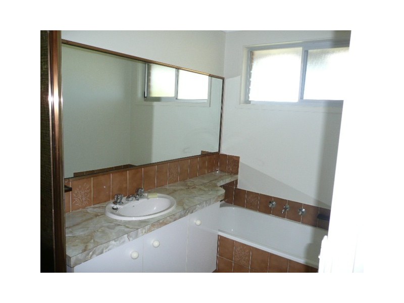 43 Ocean Beach Drive, Shellharbour NSW 2529