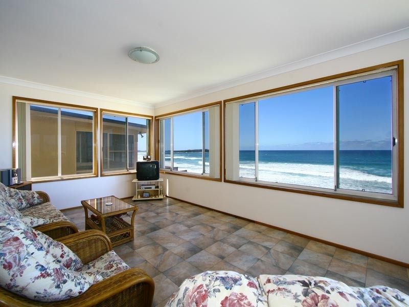 23 Little Lake Crescent, Warilla NSW 2528