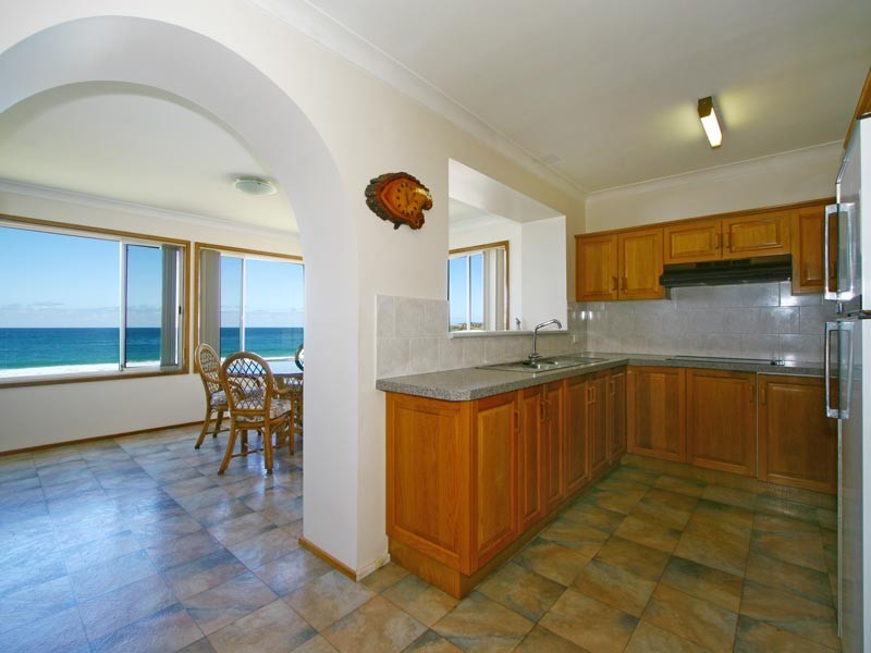 23 Little Lake Crescent, Warilla NSW 2528