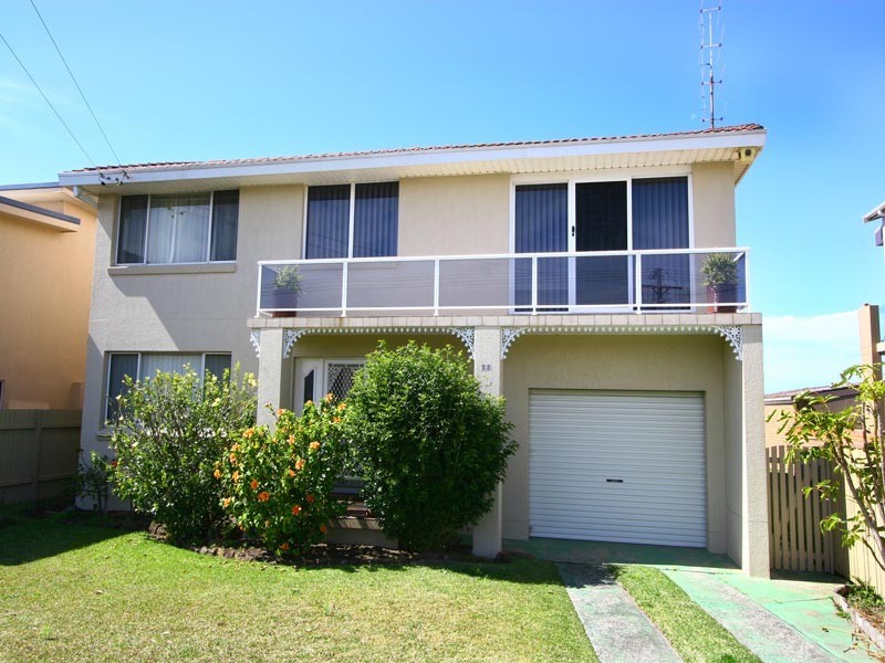 23 Little Lake Crescent, Warilla NSW 2528