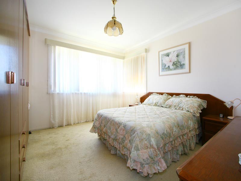 23 Little Lake Crescent, Warilla NSW 2528