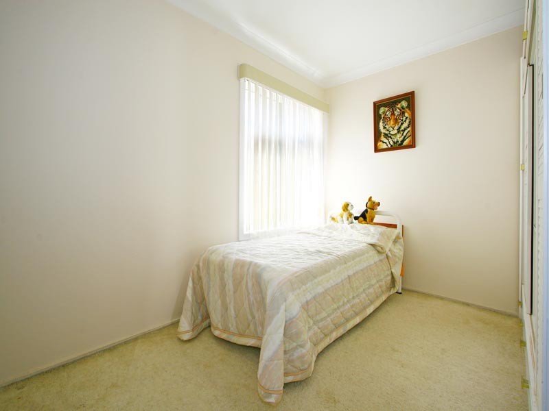 23 Little Lake Crescent, Warilla NSW 2528