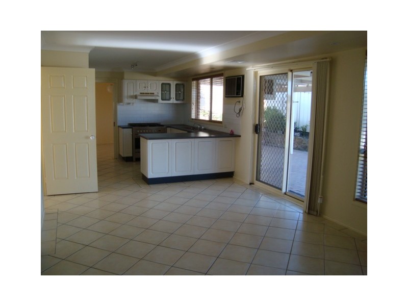 15 Conjola Close, Flinders NSW 2529