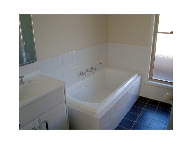 26 Cascade Circuit, Albion Park NSW 2527