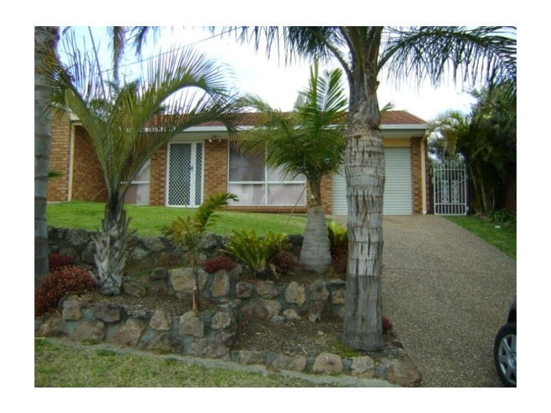 16 Pioneer Drive, Blackbutt NSW 2529