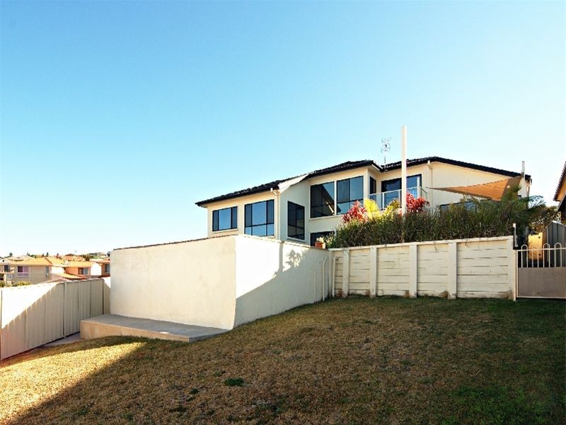 14 Ragamuffin Circuit, Shell Cove NSW 2529