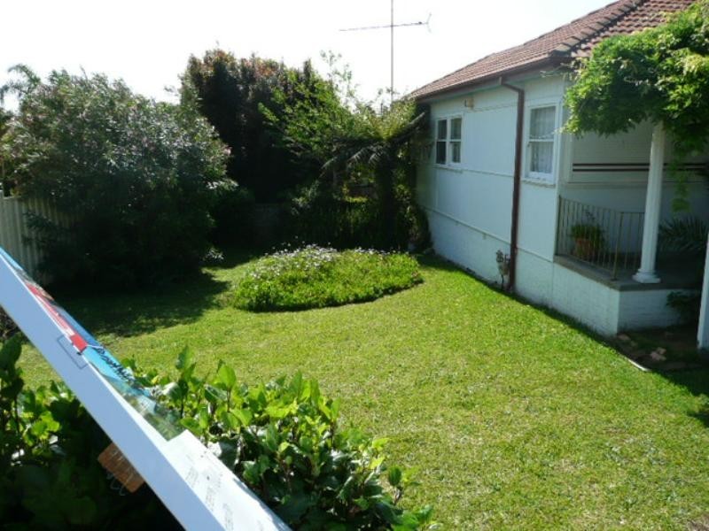 10 Wollongong Street, Shellharbour NSW 2529