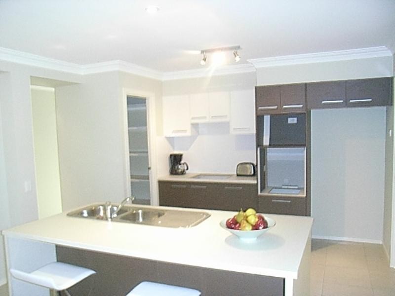 4 Atchison Street, Flinders NSW 2529