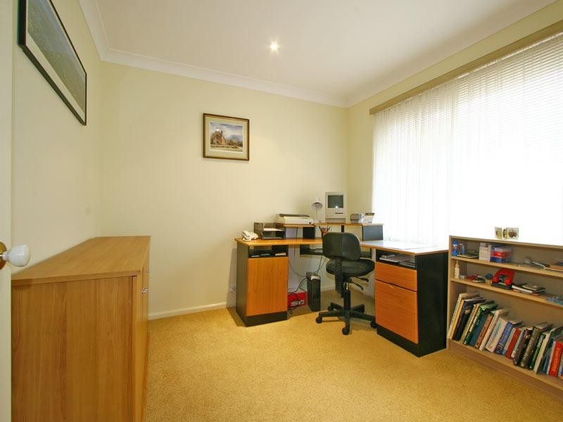 16 Lakewood Boulevard, Flinders NSW 2529