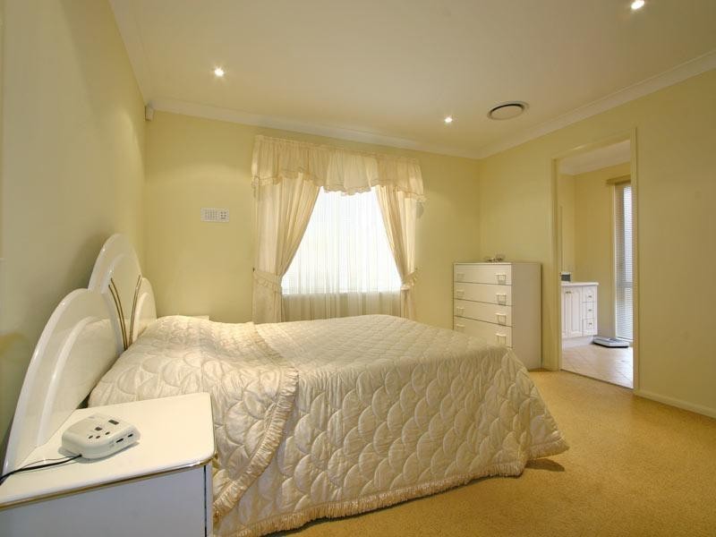 16 Lakewood Boulevard, Flinders NSW 2529