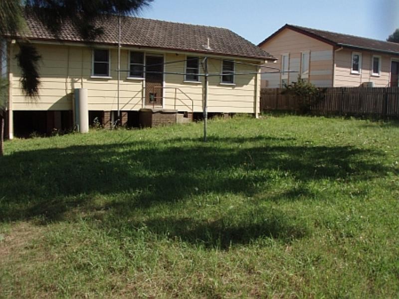 6 Irvine Street, Barrack Heights NSW 2528