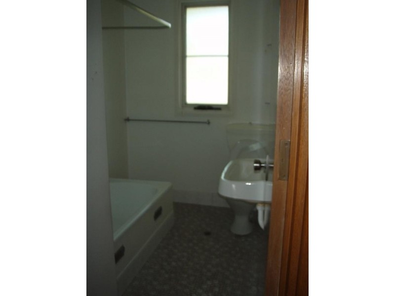 57 Roberts Avenue, Barrack Heights NSW 2528