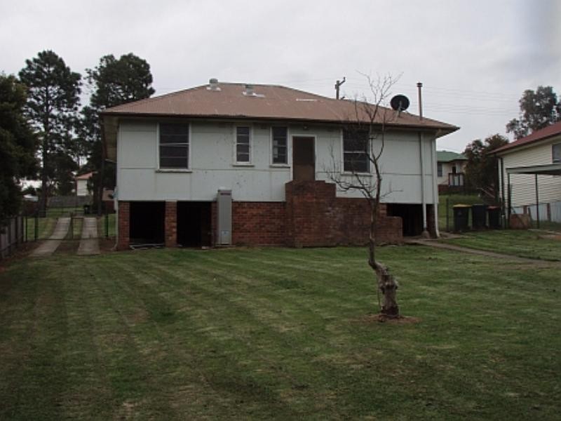 41 Rose Parade, Unanderra NSW 2526
