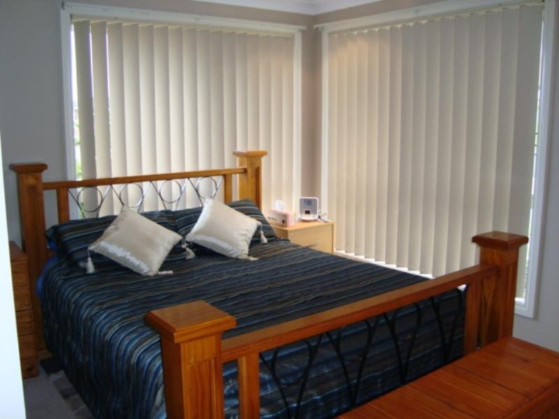 4/4 Panbula Place, Flinders NSW 2529
