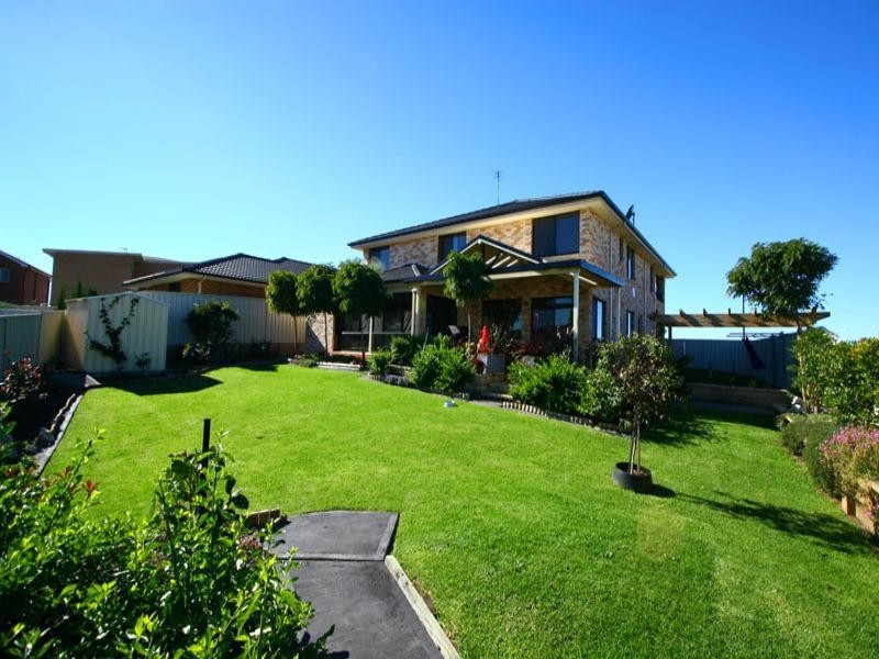 15 Norfolk Crescent, Shell Cove NSW 2529