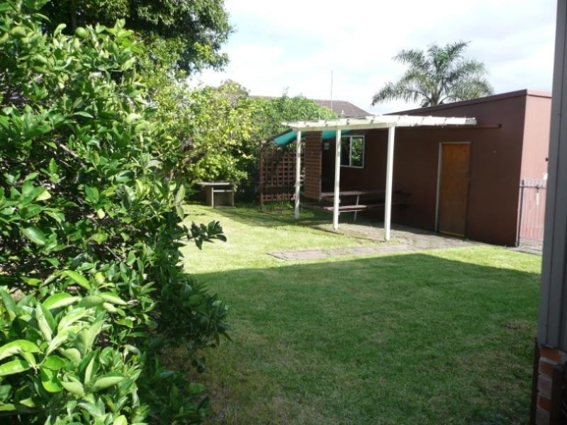 12 Thrower Avenue, Mount Warrigal NSW 2528