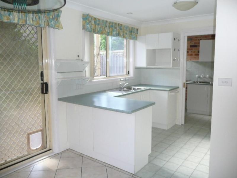 6/2 Clifford Road, Fairy Meadow NSW 2519