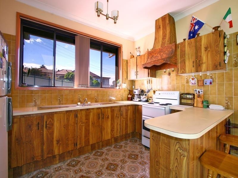 32 Cowper Street, Port Kembla NSW 2505