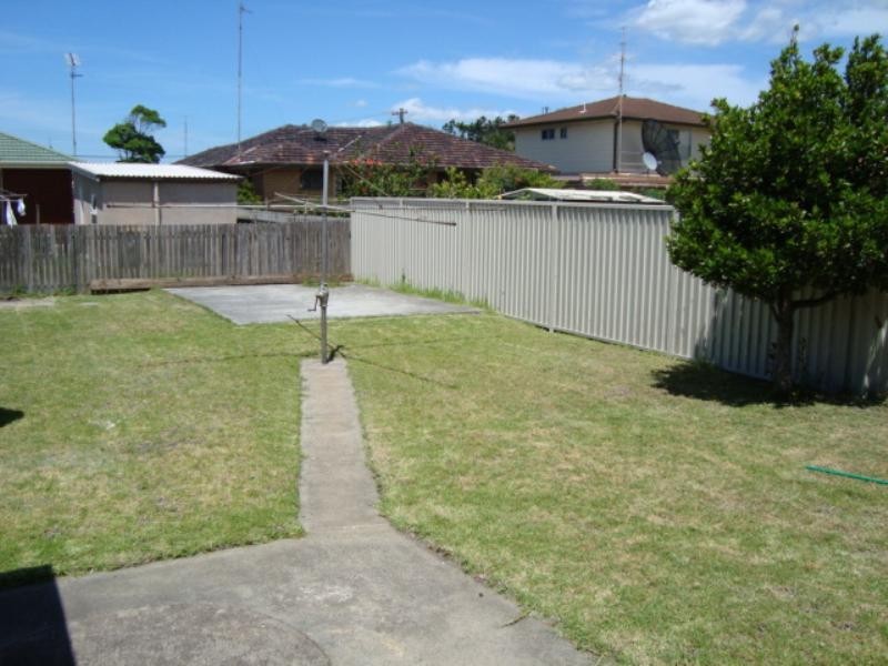 29 Murrie Street, Windang NSW 2528