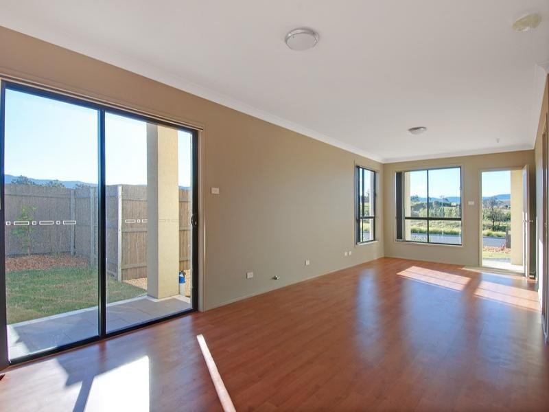 2/142 Haywards Bay Drive, Haywards Bay NSW 2530
