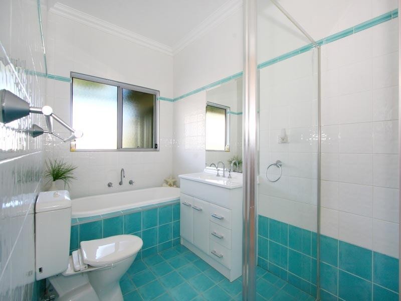 102 The Boulevard, Oak Flats NSW 2529