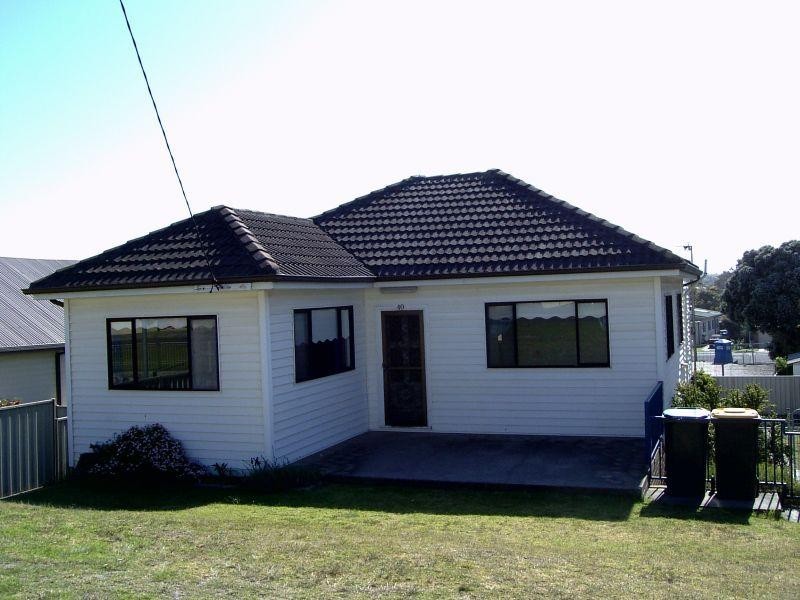 40 Little Lake Crescent, Warilla NSW 2528