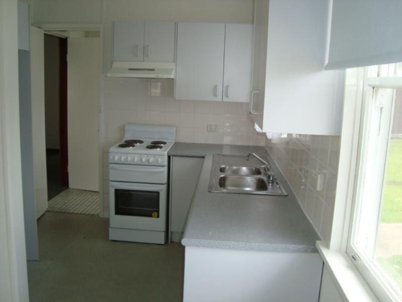 516 Northcliffe Drive, Berkeley NSW 2506