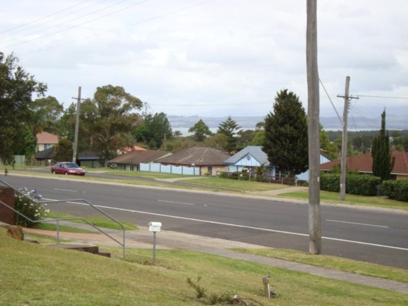 516 Northcliffe Drive, Berkeley NSW 2506