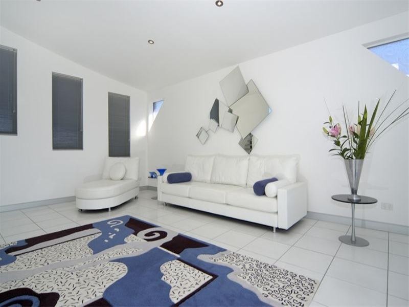 96 Little Lake Crescent, Warilla NSW 2528