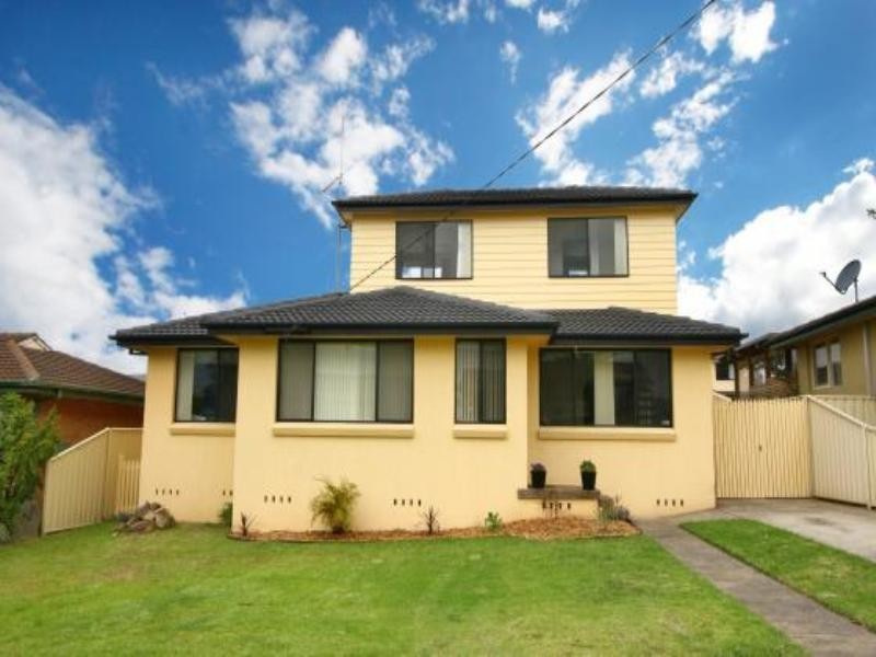 11 Hayes Avenue, Mount Warrigal NSW 2528