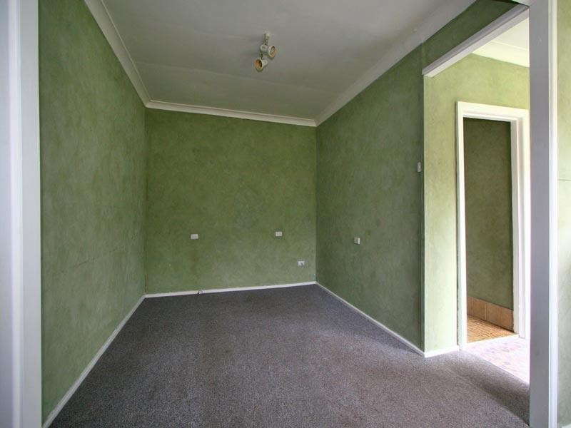 55 Lake Entrance Road, Oak Flats NSW 2529