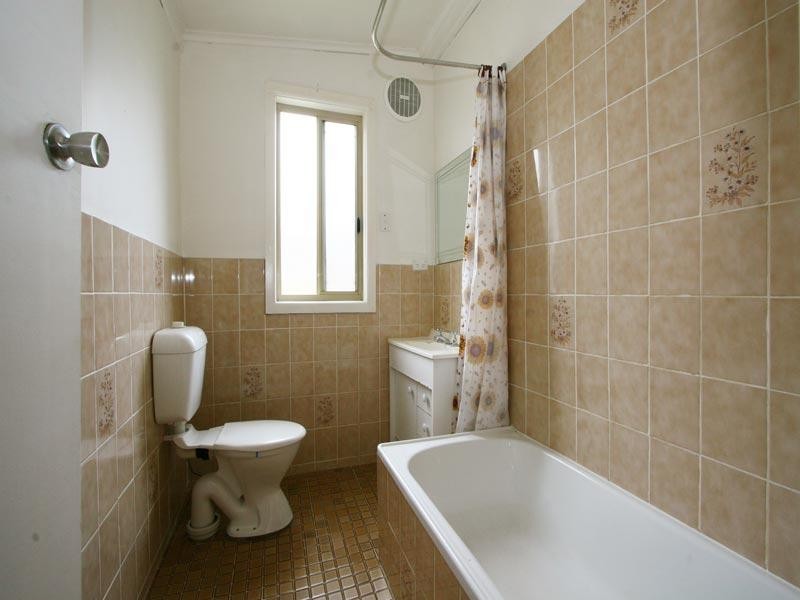 55 Lake Entrance Road, Oak Flats NSW 2529